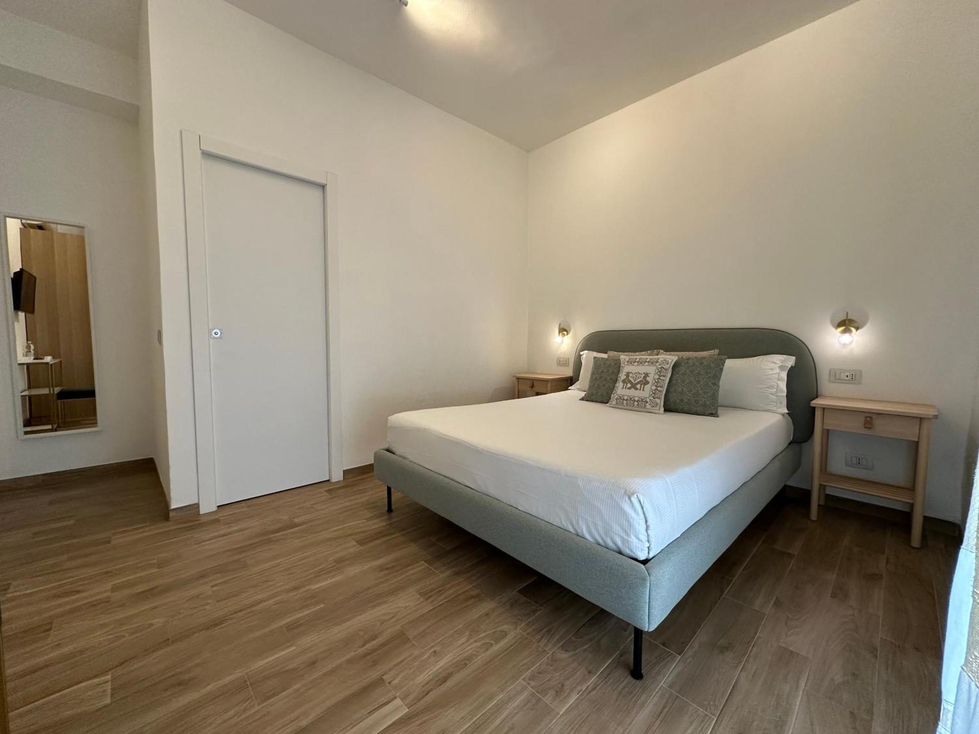 Ng Guest House L'Acquedotto Ольбія Екстер'єр фото