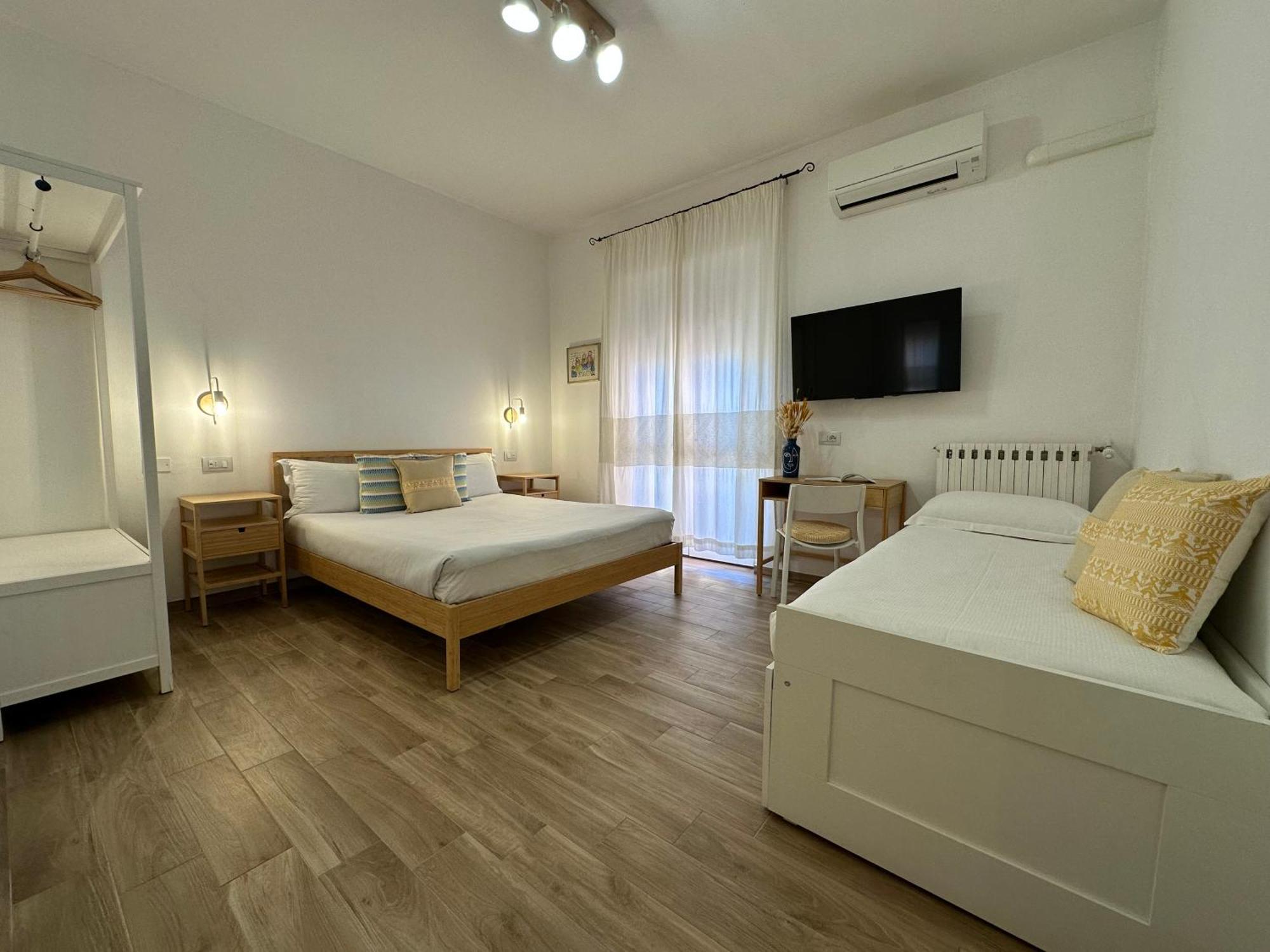 Ng Guest House L'Acquedotto Ольбія Екстер'єр фото