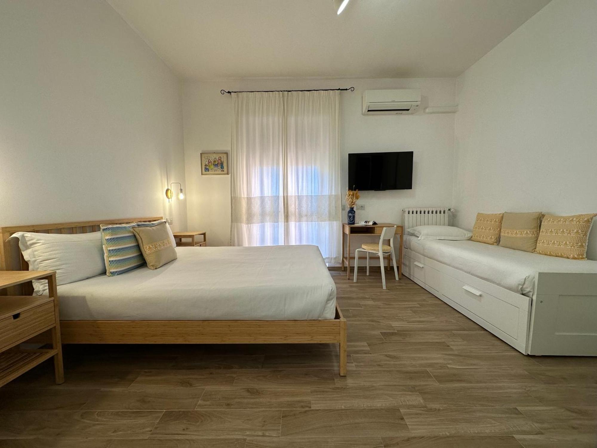 Ng Guest House L'Acquedotto Ольбія Екстер'єр фото